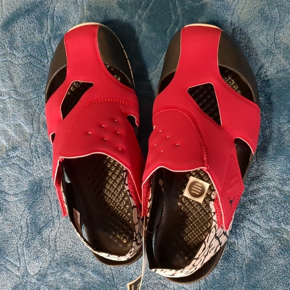 Jordan Flare Size 1y - Picture 1 of 6